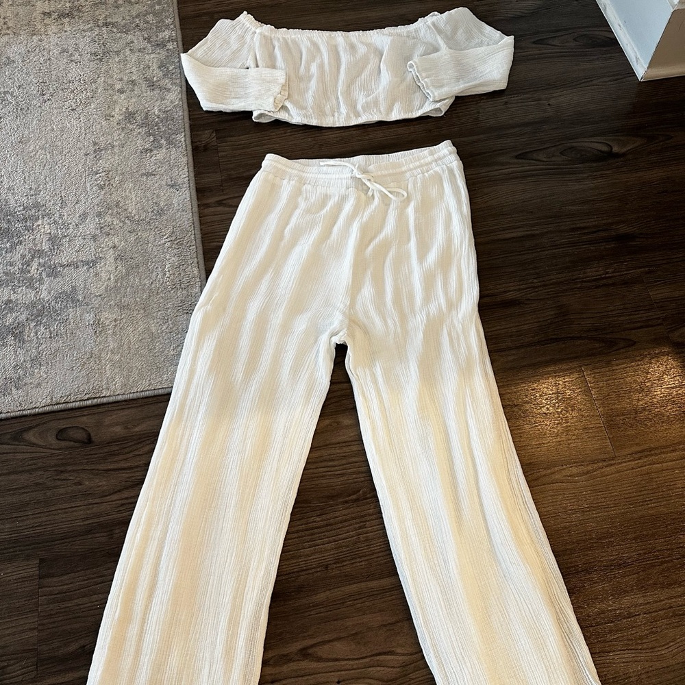 Lulu’s White Set